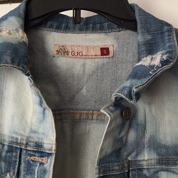 GJG Acid washed Distressed Cropped Jean Jacket Sm - Picture 2 of 6